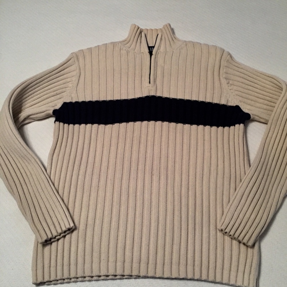 Gap Sweater  size M - Picture 2 of 7